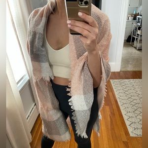Mia & Tess blanket scarf